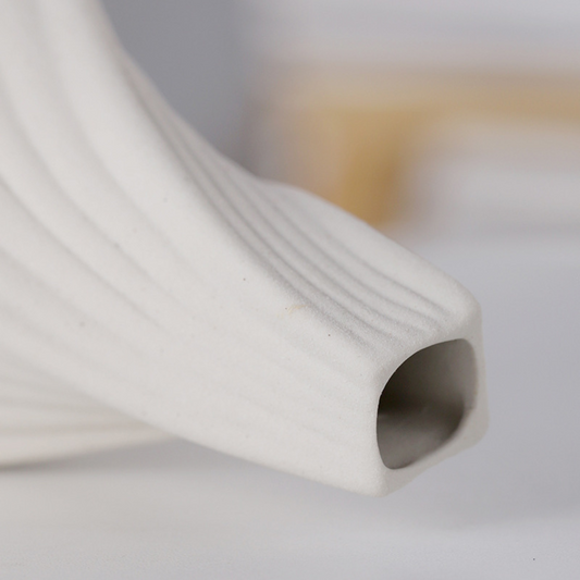 Gedraaide Keramische Vazen – Set van 2