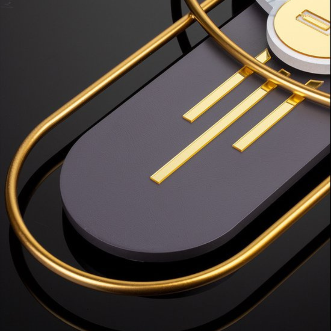 Industriele Wandklok – Goud, 80x38 cm